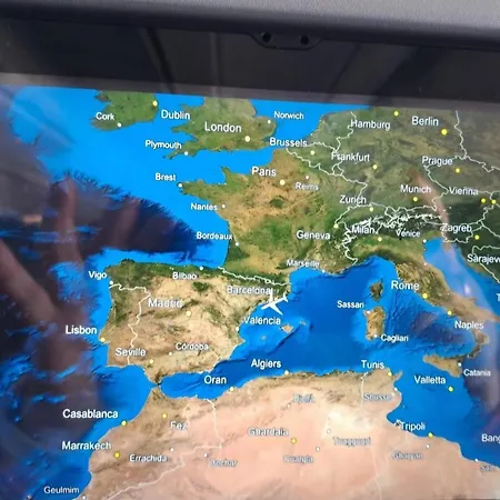 Barcelona Airport Mi Colibri Homestay