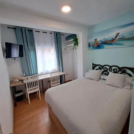 Barcelona Airport Mi Colibri Homestay El Prat de Llobregat