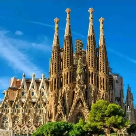 Pansiyon Barcelona Airport Mi Colibri El Prat de Llobregat